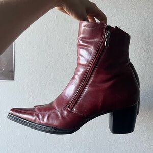 Harley Davidson burgundy leather ankle boots with block heel Size US 10